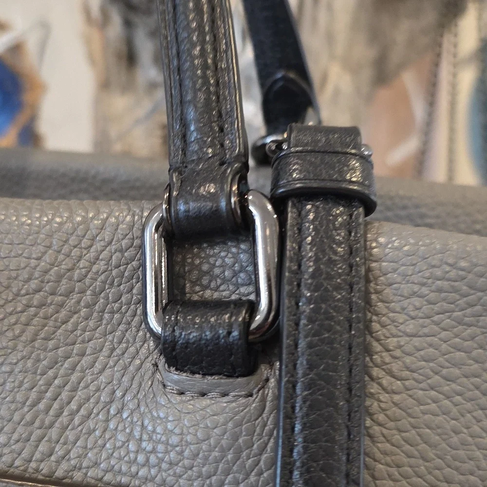 Coach Fulton Satchel Including Unbranded Purse Decor - Picture 4 of 13